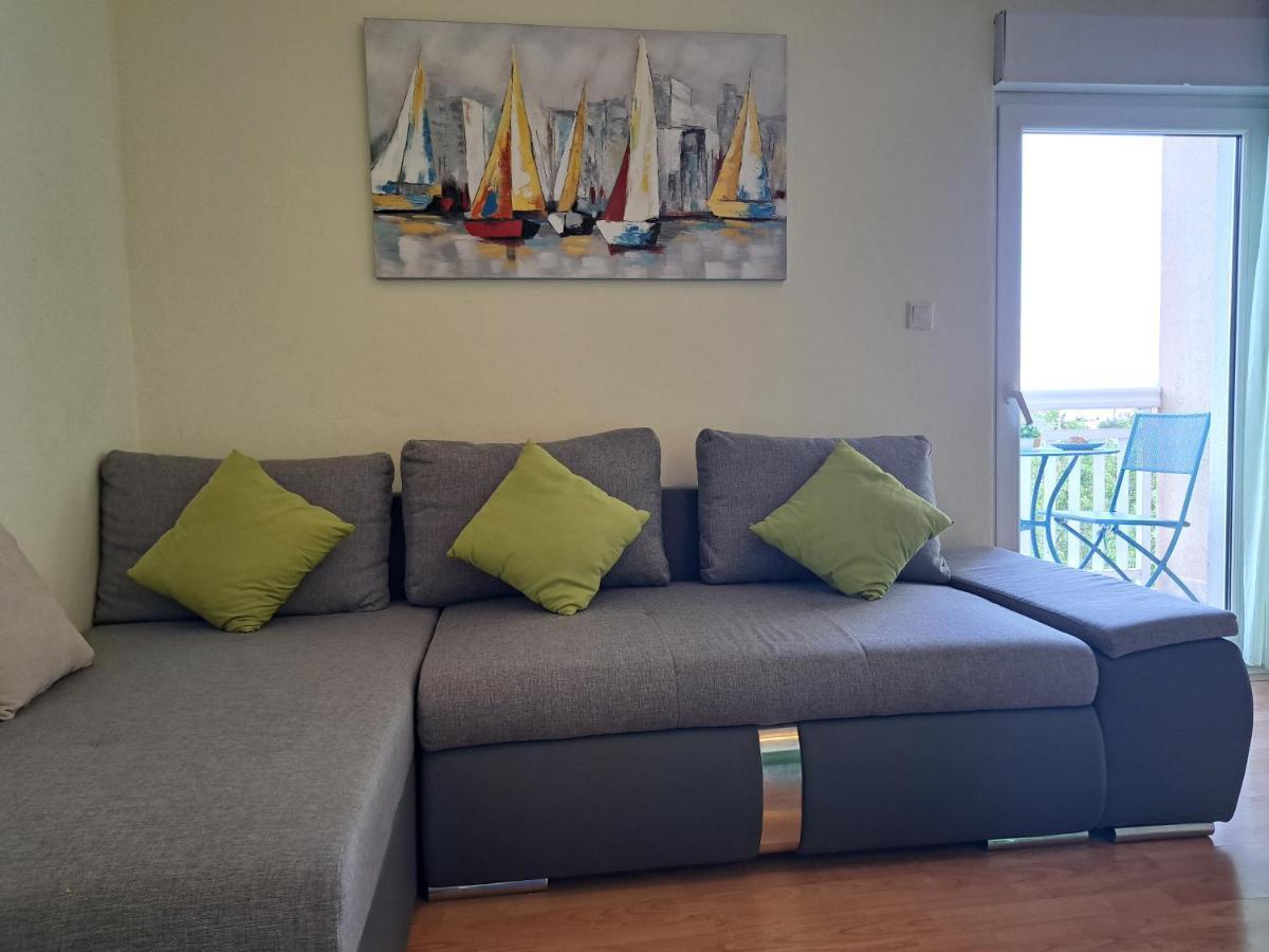 Apartment Penic Kastela Exterior photo