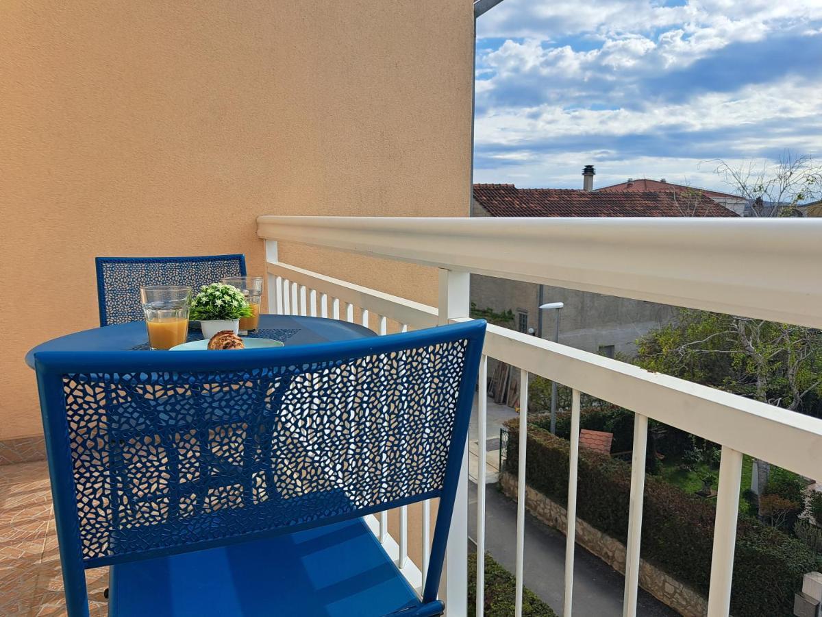 Apartment Penic Kastela Exterior photo