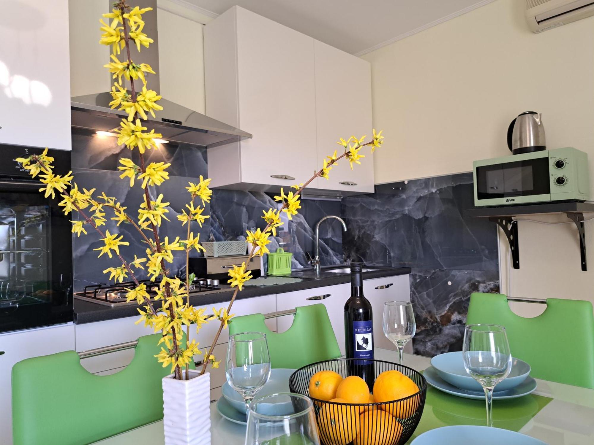 Apartment Penic Kastela Exterior photo
